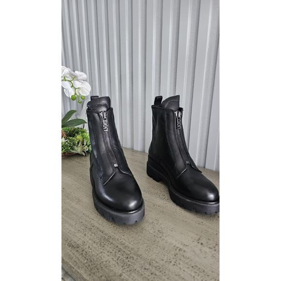 DKNY Black Genuine Leather Ankle Boots , Chunky Lug Sole, Size 7.5 - Picture 3 of 6